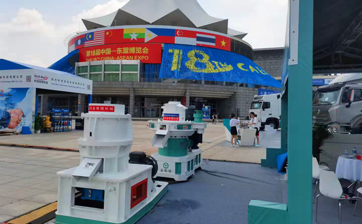 山東金格瑞在南寧國際會展中心廣場等你.jpg 山東金格瑞在南寧國際會展中心廣場等你.jpg