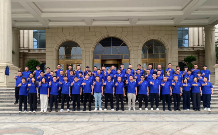 本次五一銷售分享會(huì)不僅是一次銷售成果的總結(jié)會(huì)，更是一場(chǎng)凝聚團(tuán)隊(duì)力量、激發(fā)銷售斗志的動(dòng)員會(huì).png